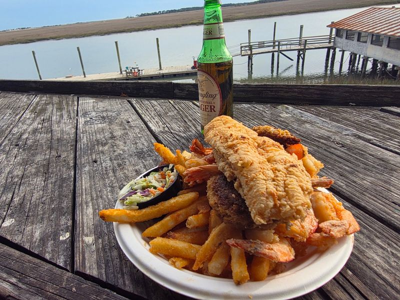 Fresh Fried Seafood Platters Worth The Trip Fresh Fried Seafood Platters Worth The Trip