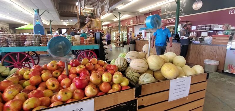 Fresh Local Produce Straight From The Growers Fresh Local Produce Straight From The Growers