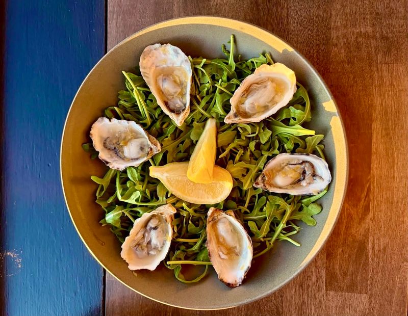 Fresh, Locally Sourced Seafood Done Right Fresh, Locally Sourced Seafood Done Right