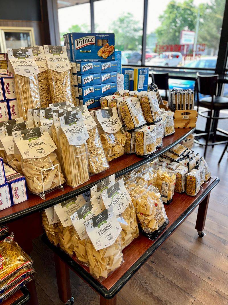 Fresh Pasta Gives Vinnola's Its Dinner At Home Appeal