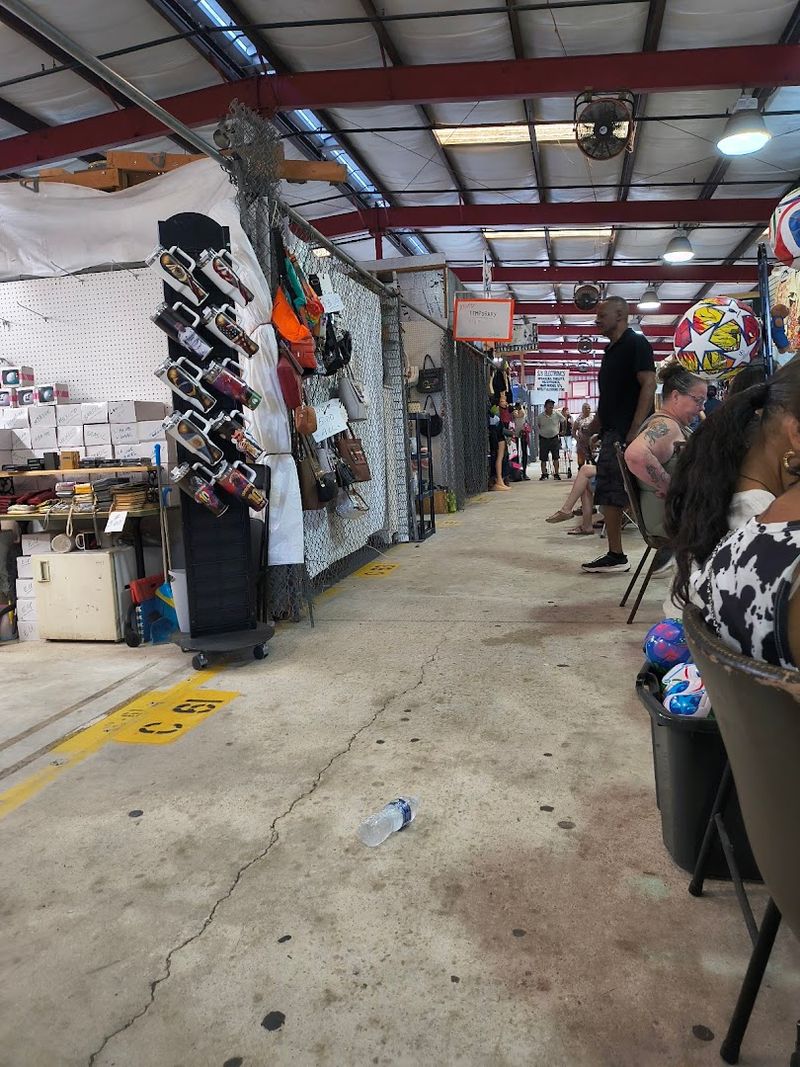 Vintage Finds And Collectibles Around Every Corner