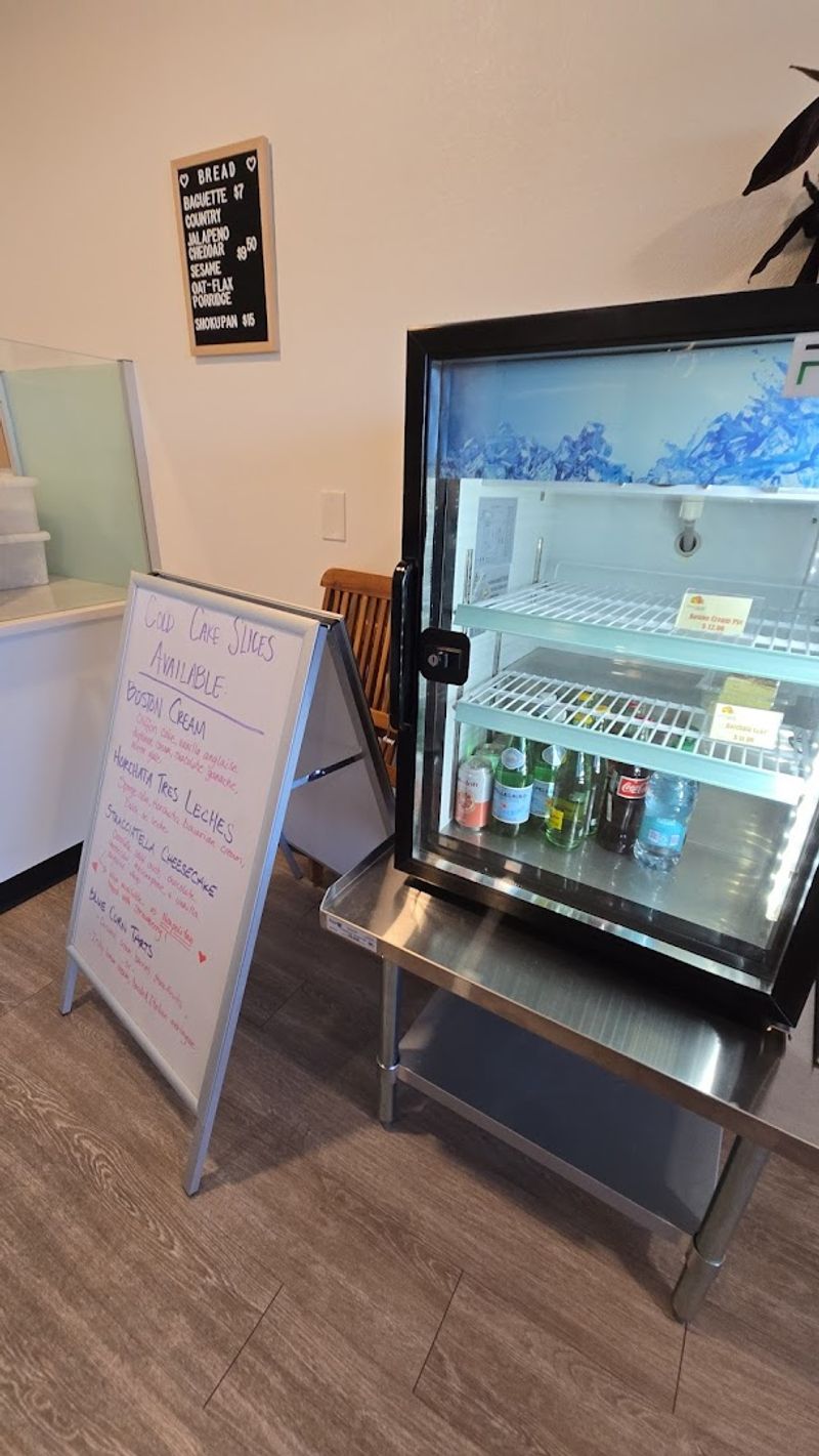 The Huckleberry Cream Cheese Pastry: Arrive Early or Cry Later