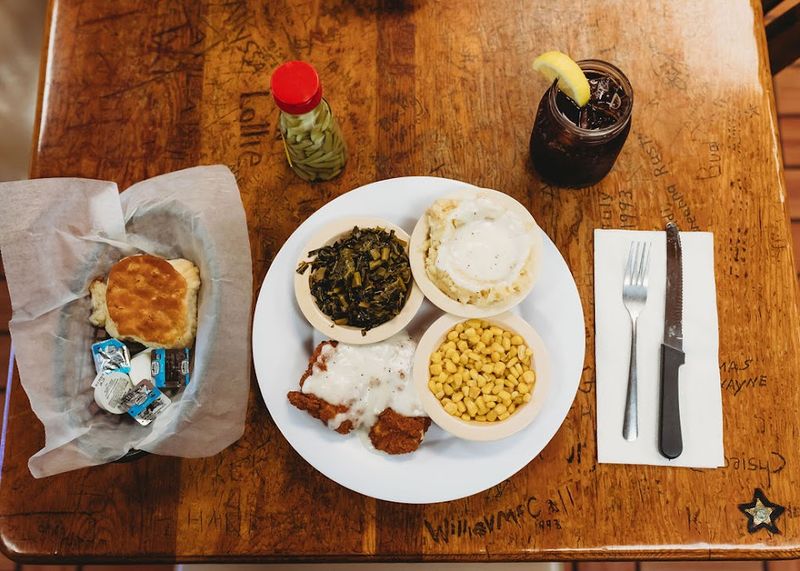 Sunday Fried Chicken That Hits Every Note