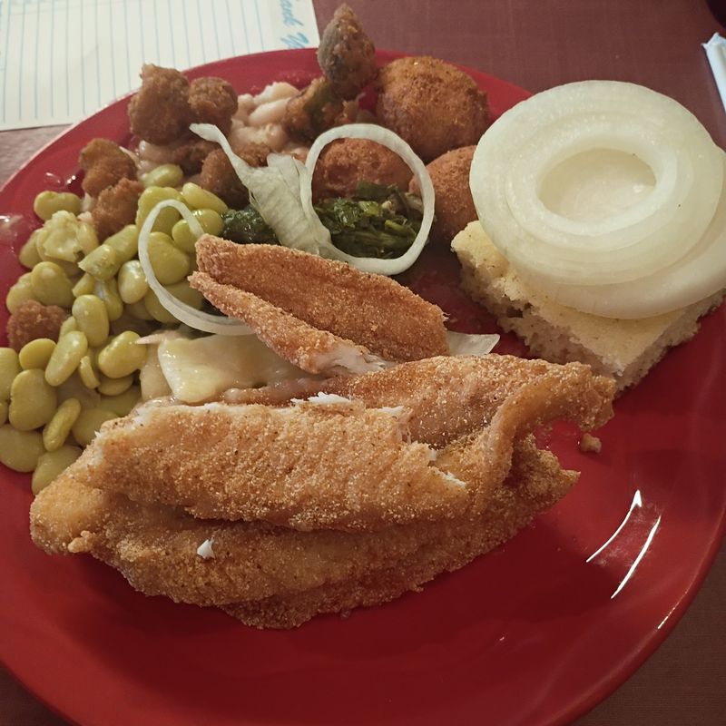 Fried Chicken And Catfish That Earn Their Legendary Status Fried Chicken And Catfish That Earn Their Legendary Status