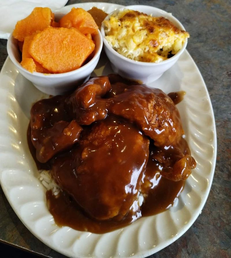 Southern Sides That Complete The Thanksgiving Experience