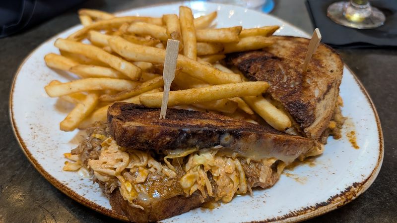 Fried Chicken And Sandwiches Worth The Splurge