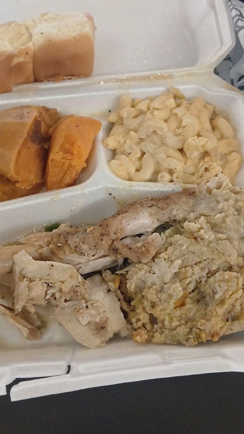 Smothered Chicken For Gravy Lovers