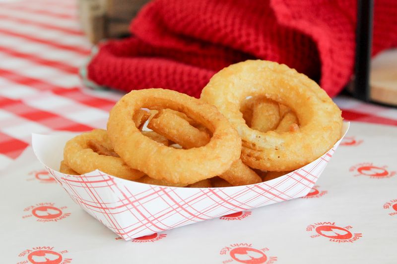 Onion Rings That Deserve Their Own Fan Club