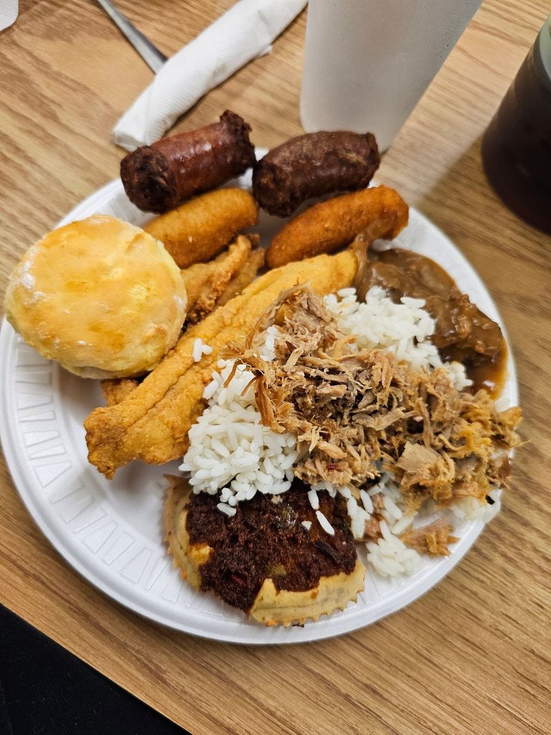Fried Flounder And Seafood That Makes Landlocked Diners Forget Geography