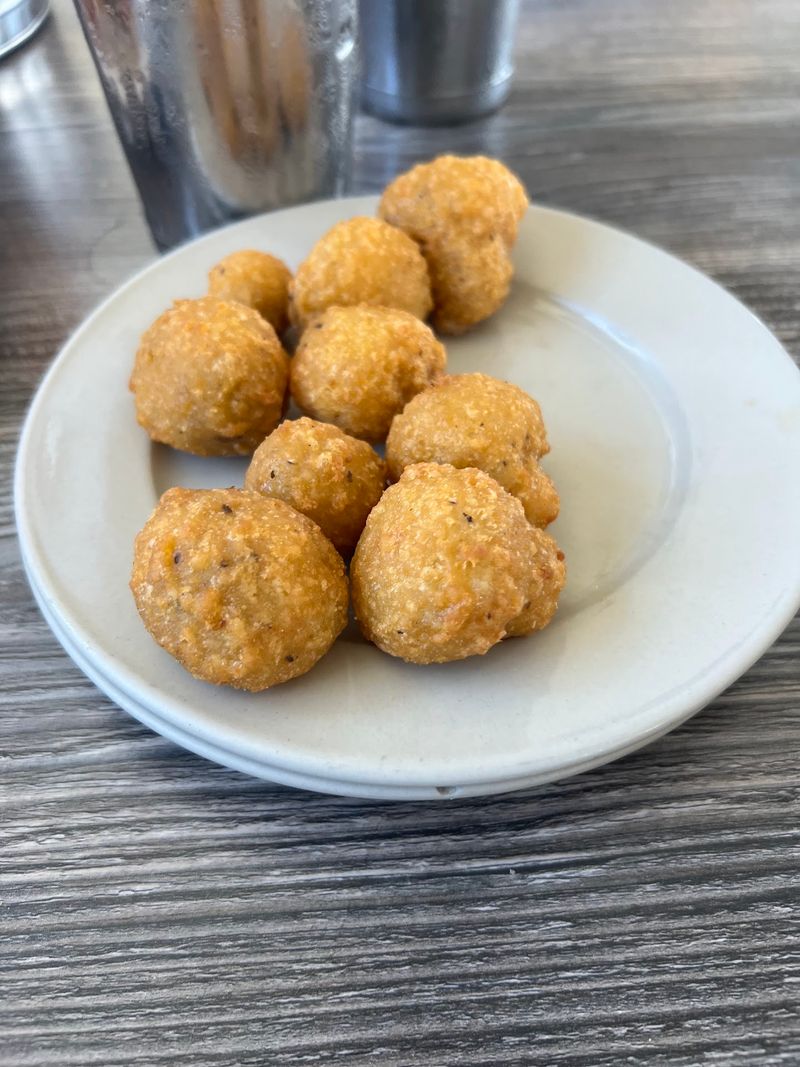 Fried Mushrooms And Jalapeno Poppers Worth Saving Room For