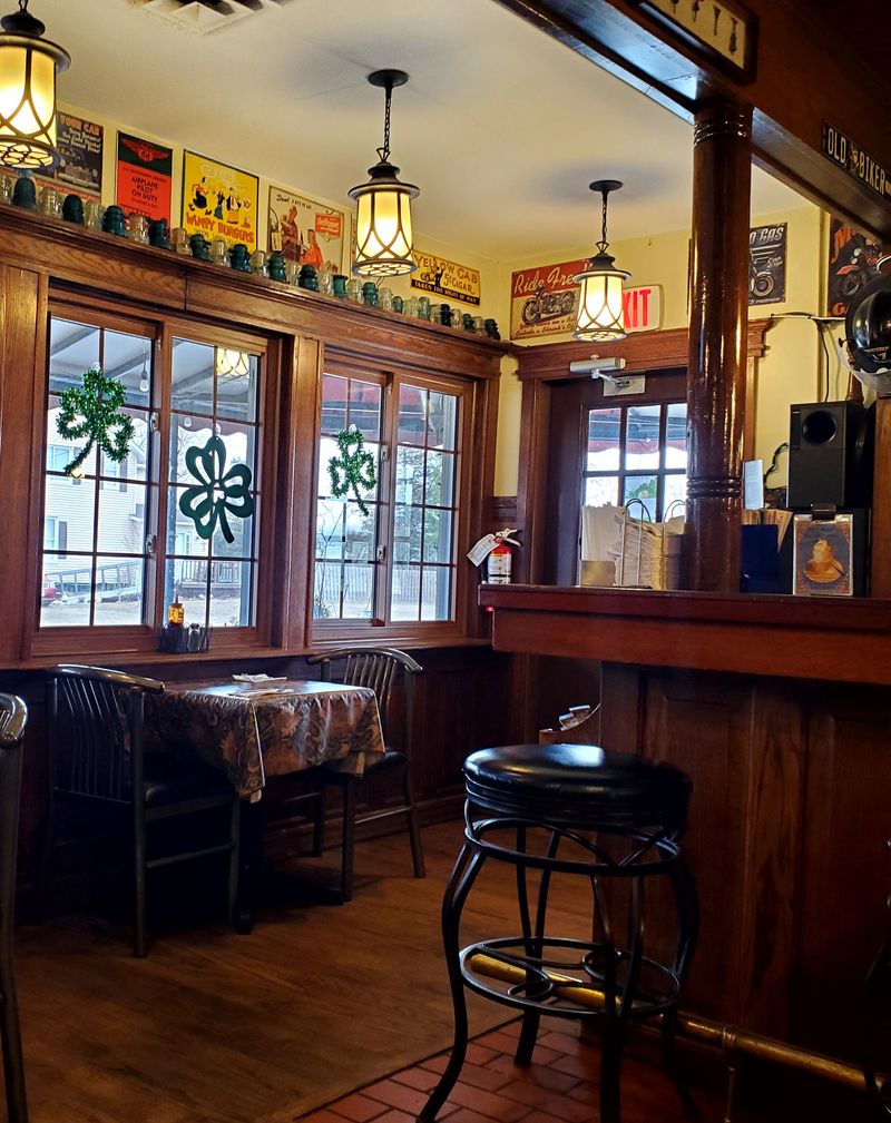 When To Grab A Table