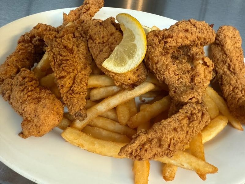 Fried Seafood Platters That Mean Business