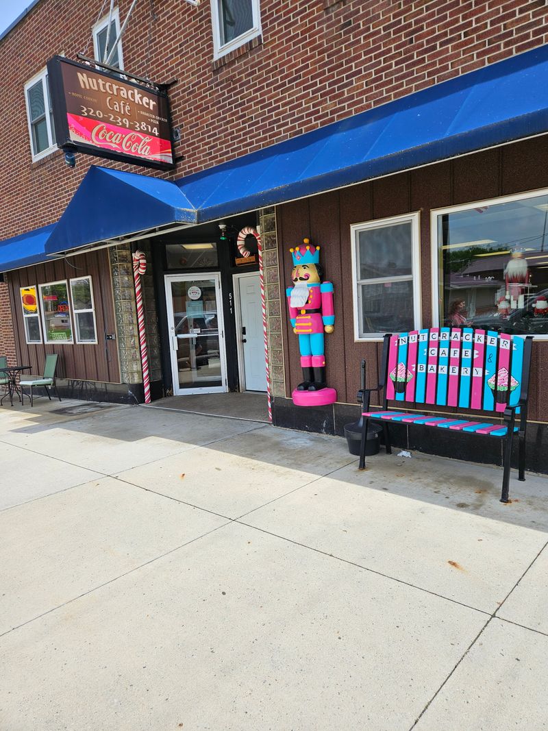 Nutcracker Cafe & Bakery In Starbuck