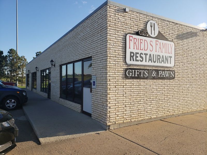 Frieds Family Restaurant 