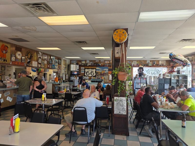 Friendly Service For Families And Road Trippers