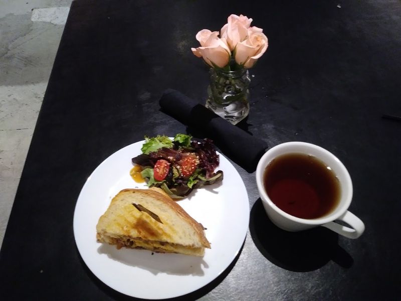 A Neighborhood Gem With Frighteningly Good Value