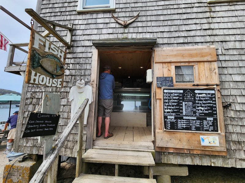 Friendly Service With Island Charm Friendly Service With Island Charm