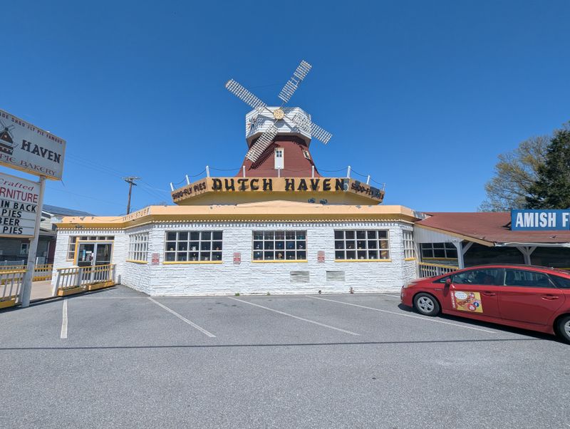 Convenient Location Right on Route 30