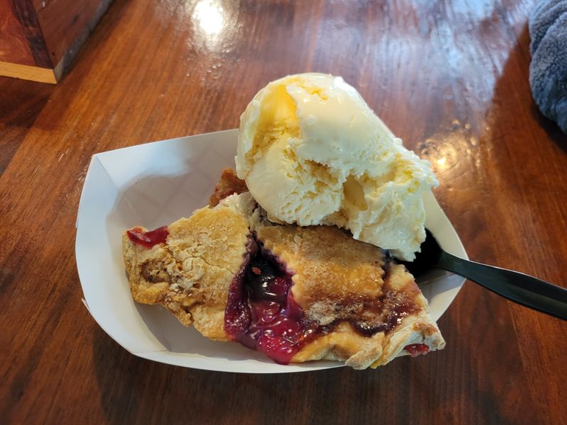 Pie For The Sweet Lap