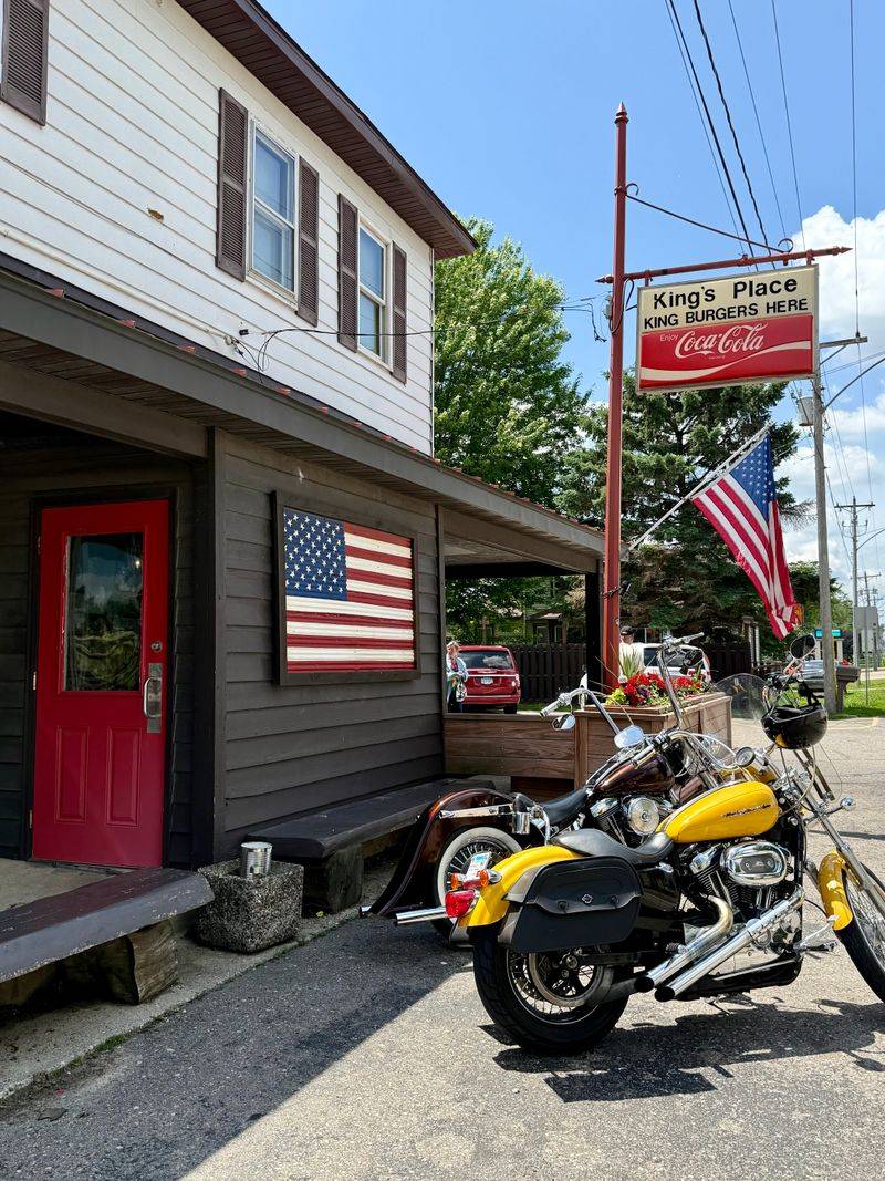 Small-Town Heartbeat, Big Flavor Energy