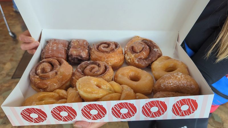 Cinnamon Rolls Worth Thinking About All Week