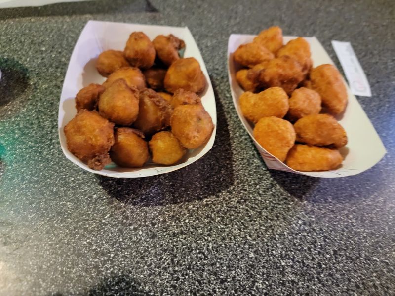 Frog legs and shrimp specialties