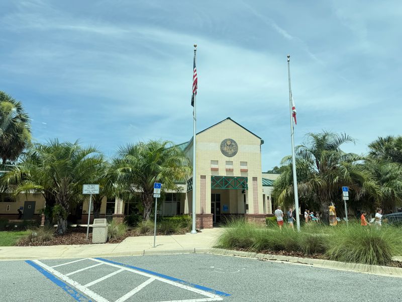 A Tiny Lesson In Road Design