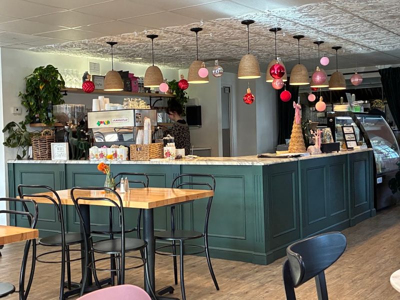 Hudson Botanical Cafe + Catering, Smoketown