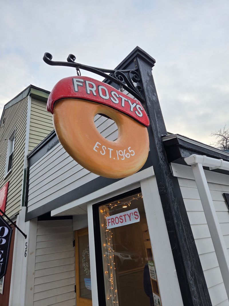 Frosty's Donuts, Bath