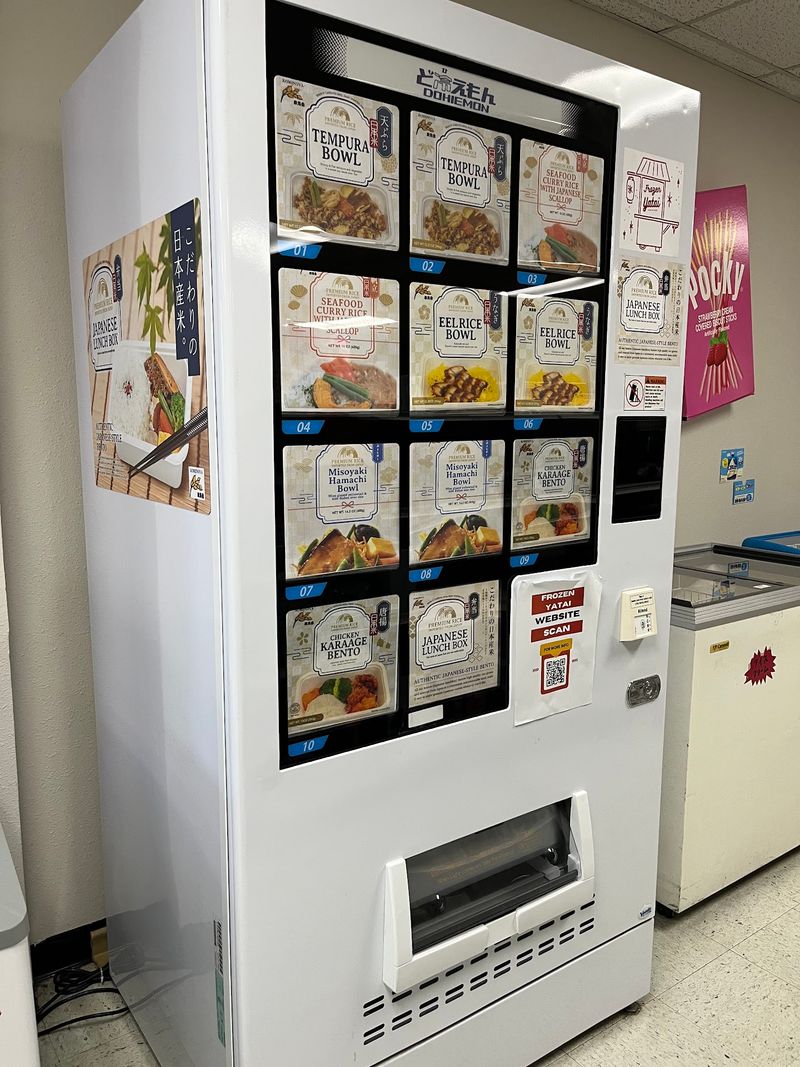 Frozen Yatai and Other Fun Surprises