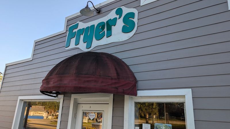 Fryer's Chicken, Melrose