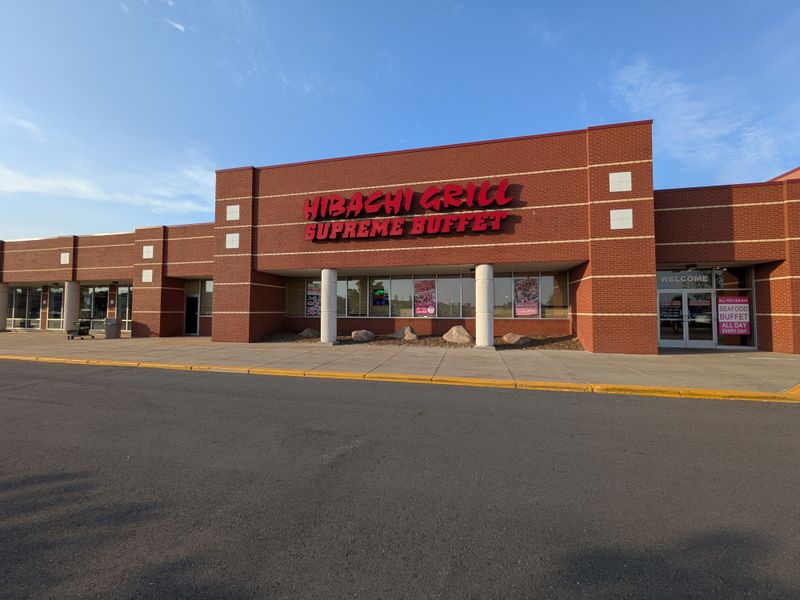 Hibachi Grill & Supreme Buffet (Grand Rapids/Walker) 