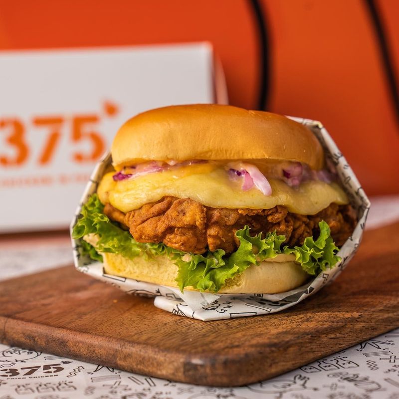 375 Chicken 'N Fries: Neighborhood Gem With Global Flavors