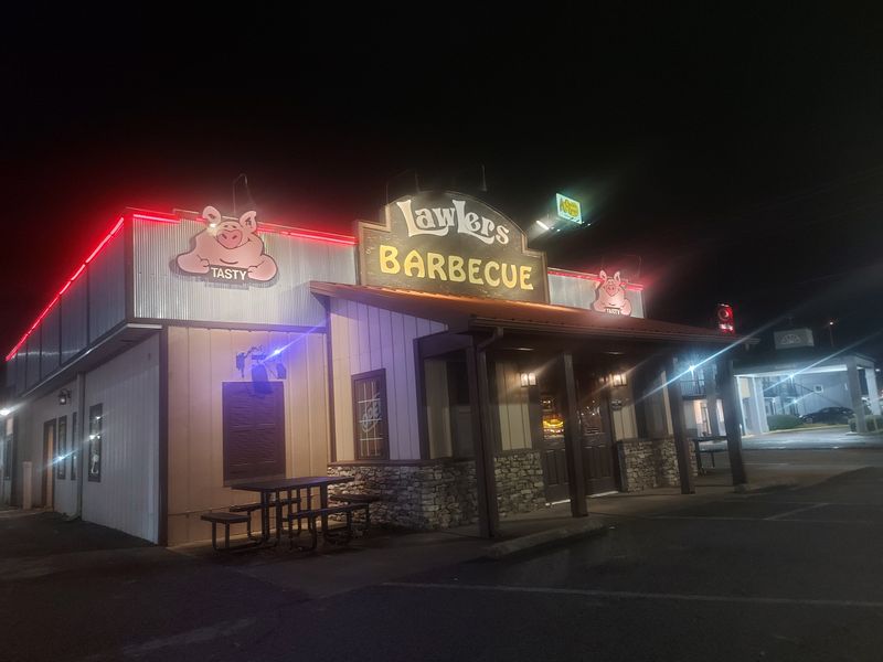Lawlers Barbecue — Athens, Alabama