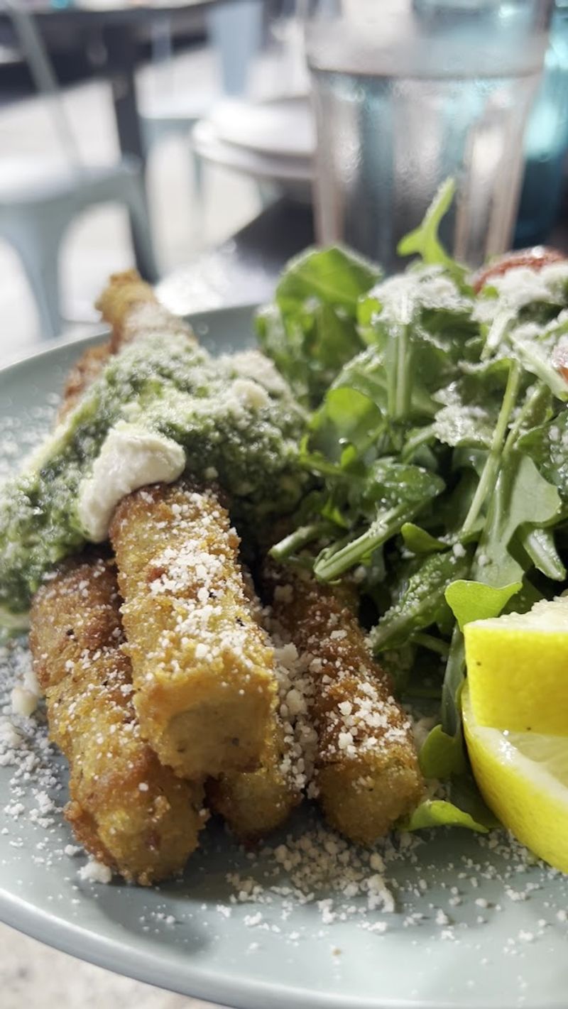 The Fried Mac and Cheese Bites Are a Signature Must-Order