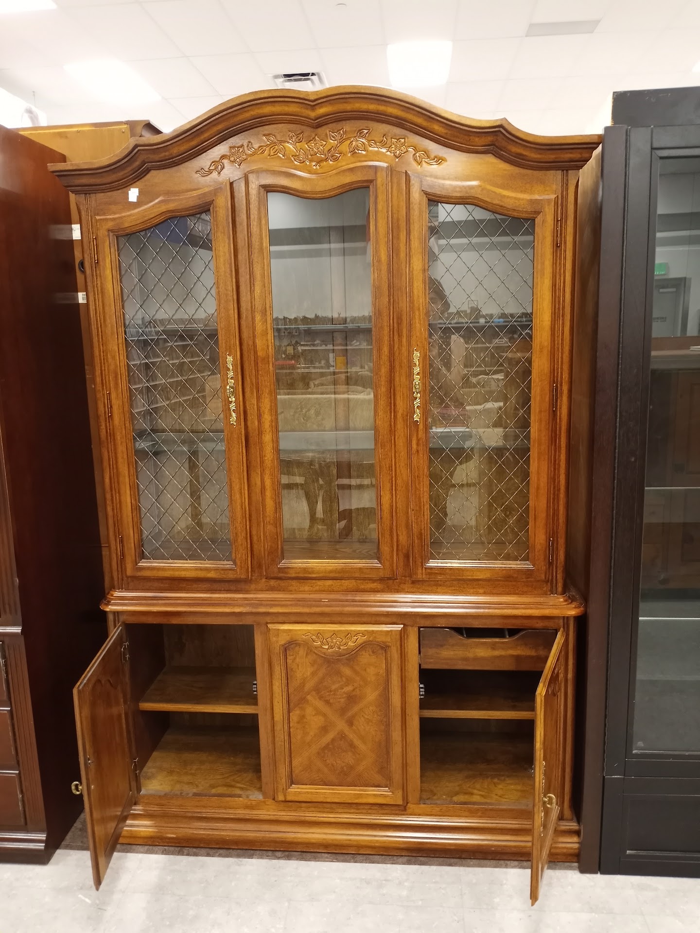 Furniture And Home Finds Worth A Second Trip