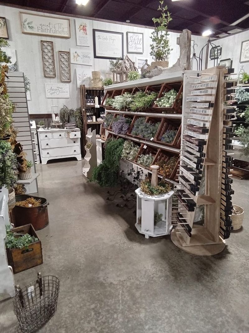 Home Decor for Every Taste and Season