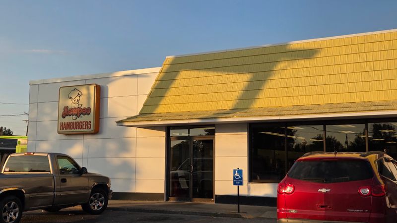 Kewpee Hamburgers, Lima