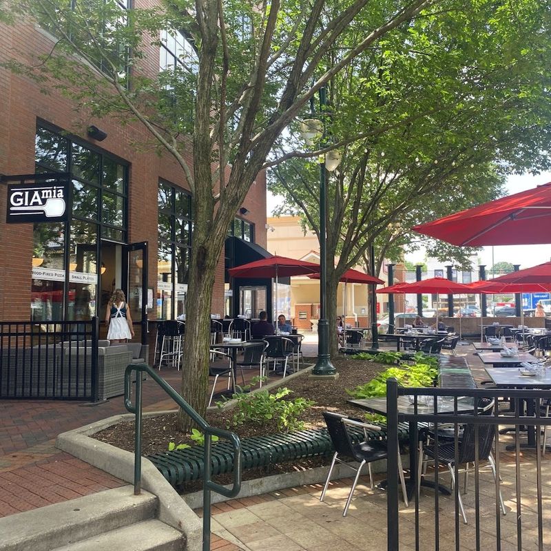 GIA MIA, St. Charles
