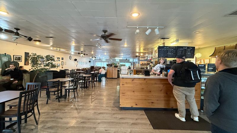 The Coffeehouse & Deli – Normal