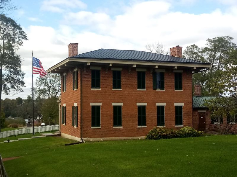 Galena offers the preserved river-town impression
