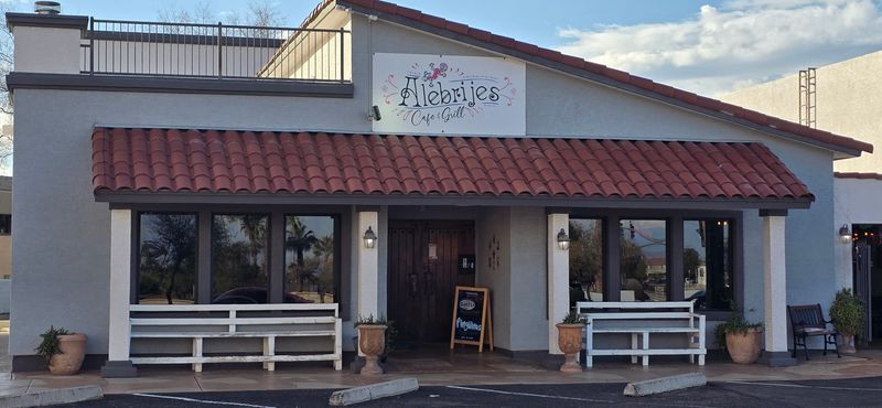 Alebrijes Café & Grill