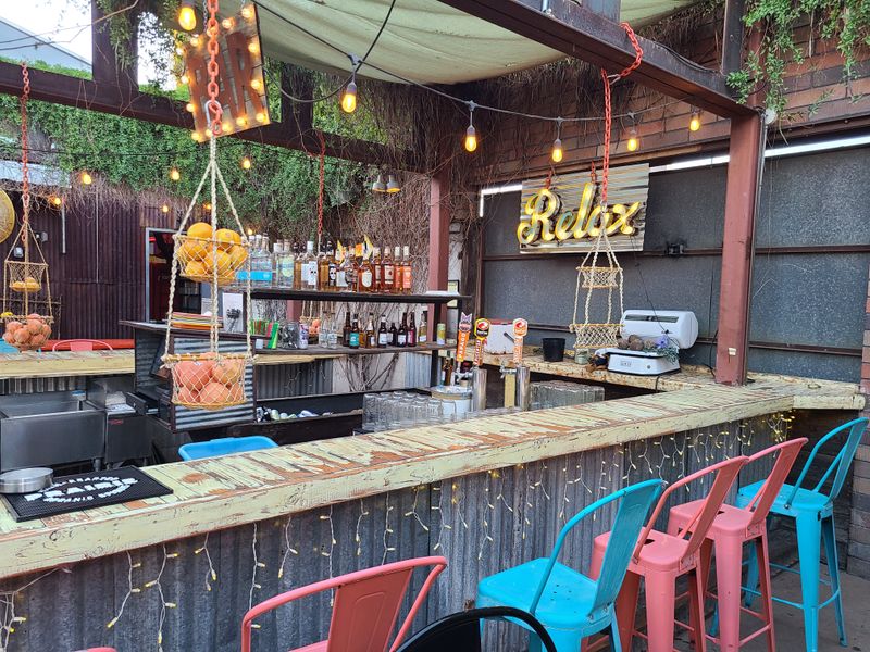 Live Music and Dancing That Gets You Moving