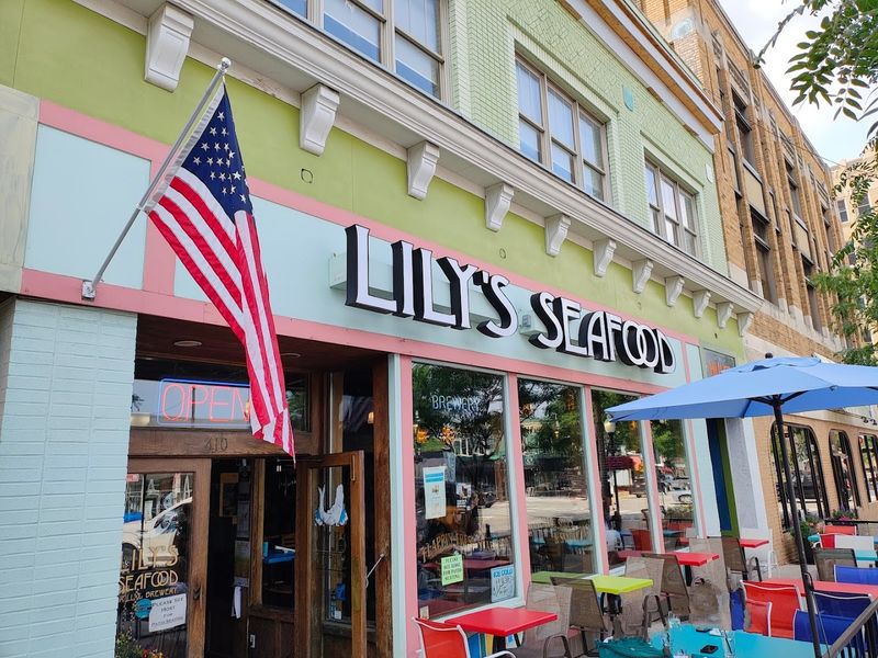 Lily’s Seafood Grill & Brewery, Royal Oak
