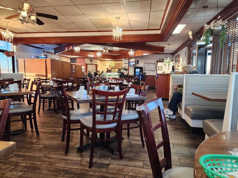 Garden Family Restaurant - Decatur, Illinois