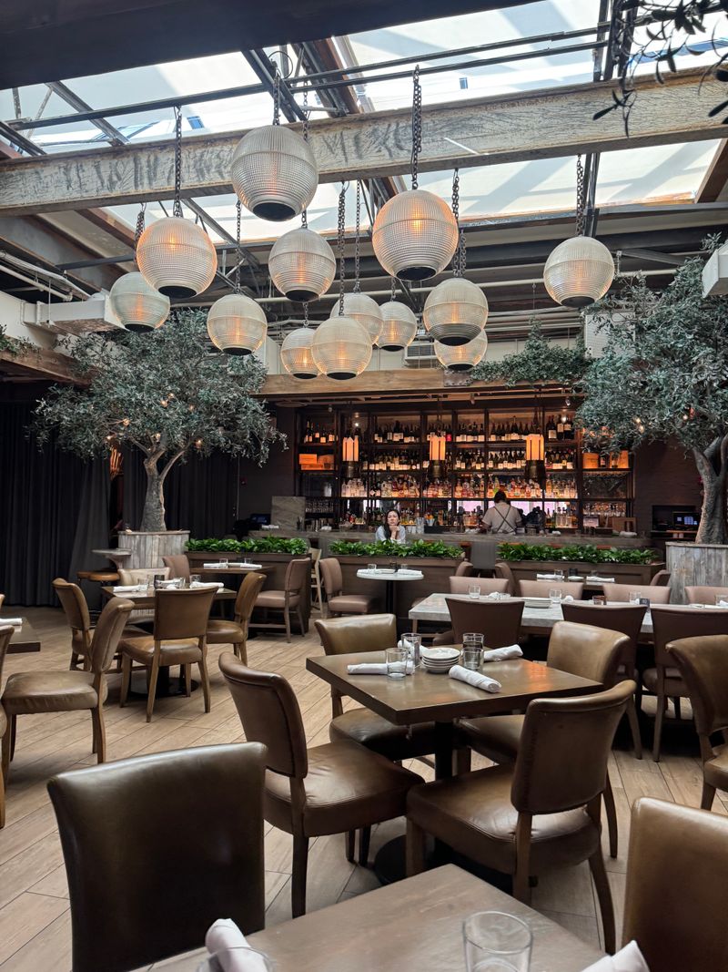 Aba – Chicago (West Loop / Fulton Market)