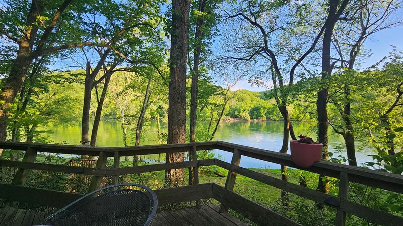 PJ's River Run Restaurant, Norfork