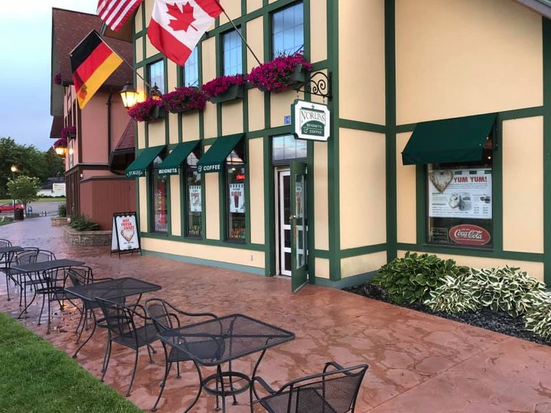 River Place Shops Vibe And Seating