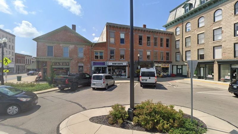 Monument Square District, Urbana