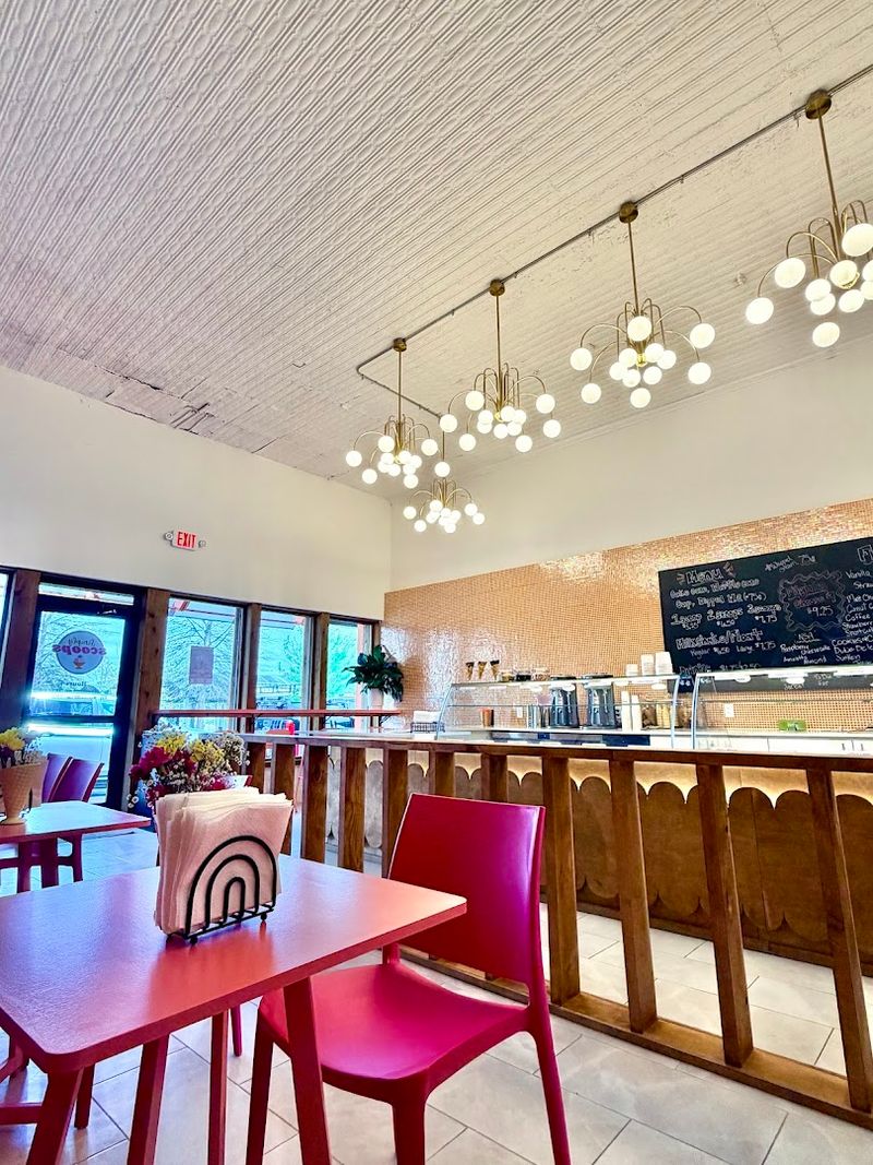 Simply Scoops, Springdale